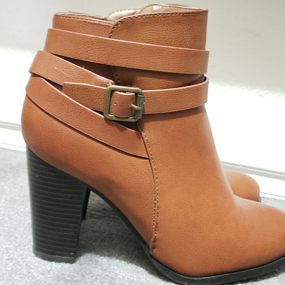 Ankle boots